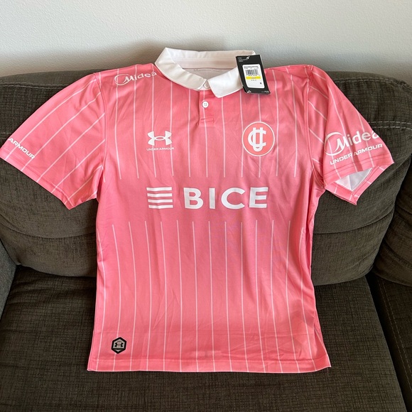 Under Armour Authentic Universidad Catolica Chile Soccer Pink Jersey Men’s Sz: M - Picture 1 of 8